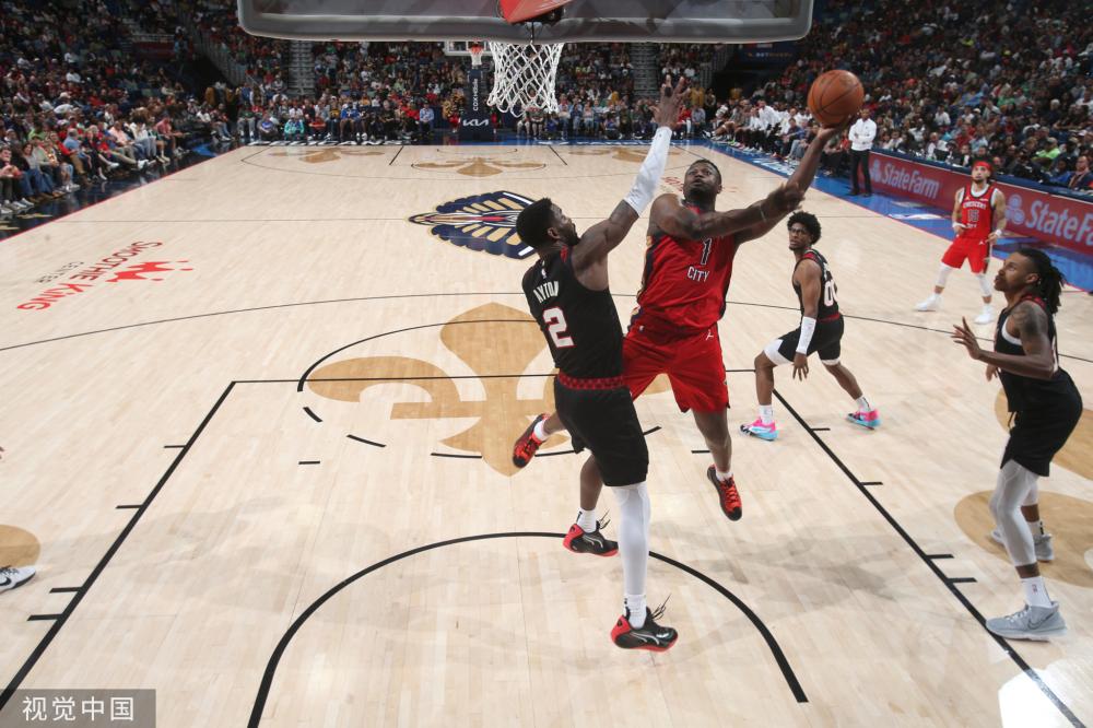 展现了自信 展现了自信