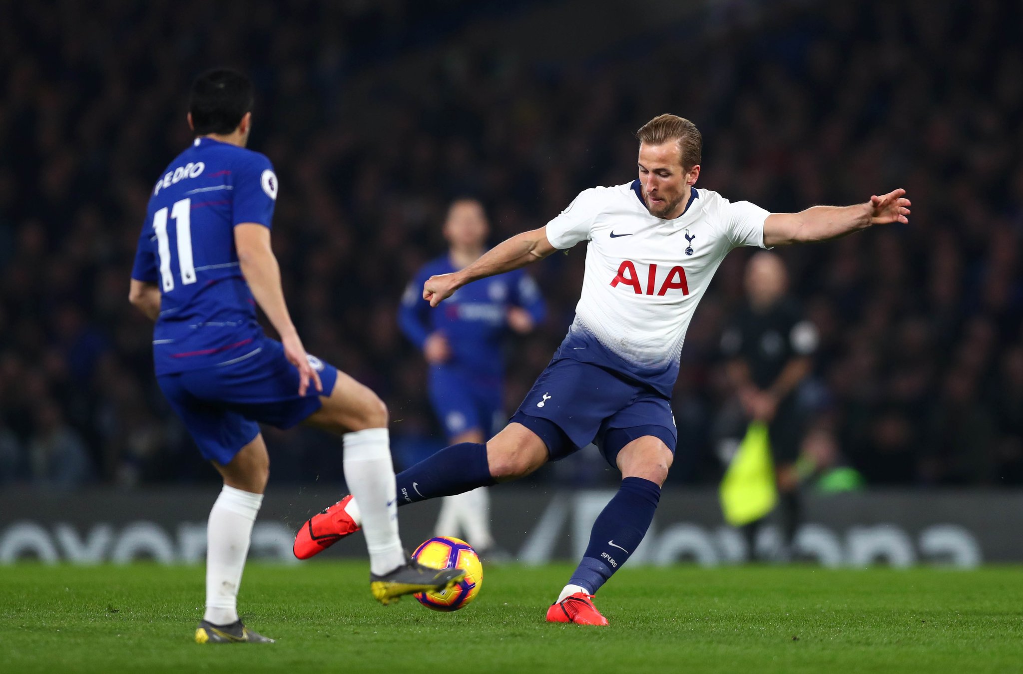 攻势屡屡受 攻势屡屡受